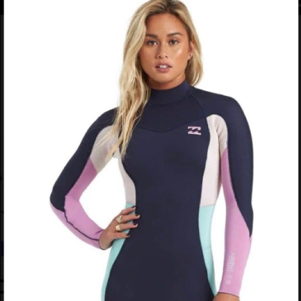 **SOLD**NWT Billabong womens 4/3 synergy wetsuit size 6